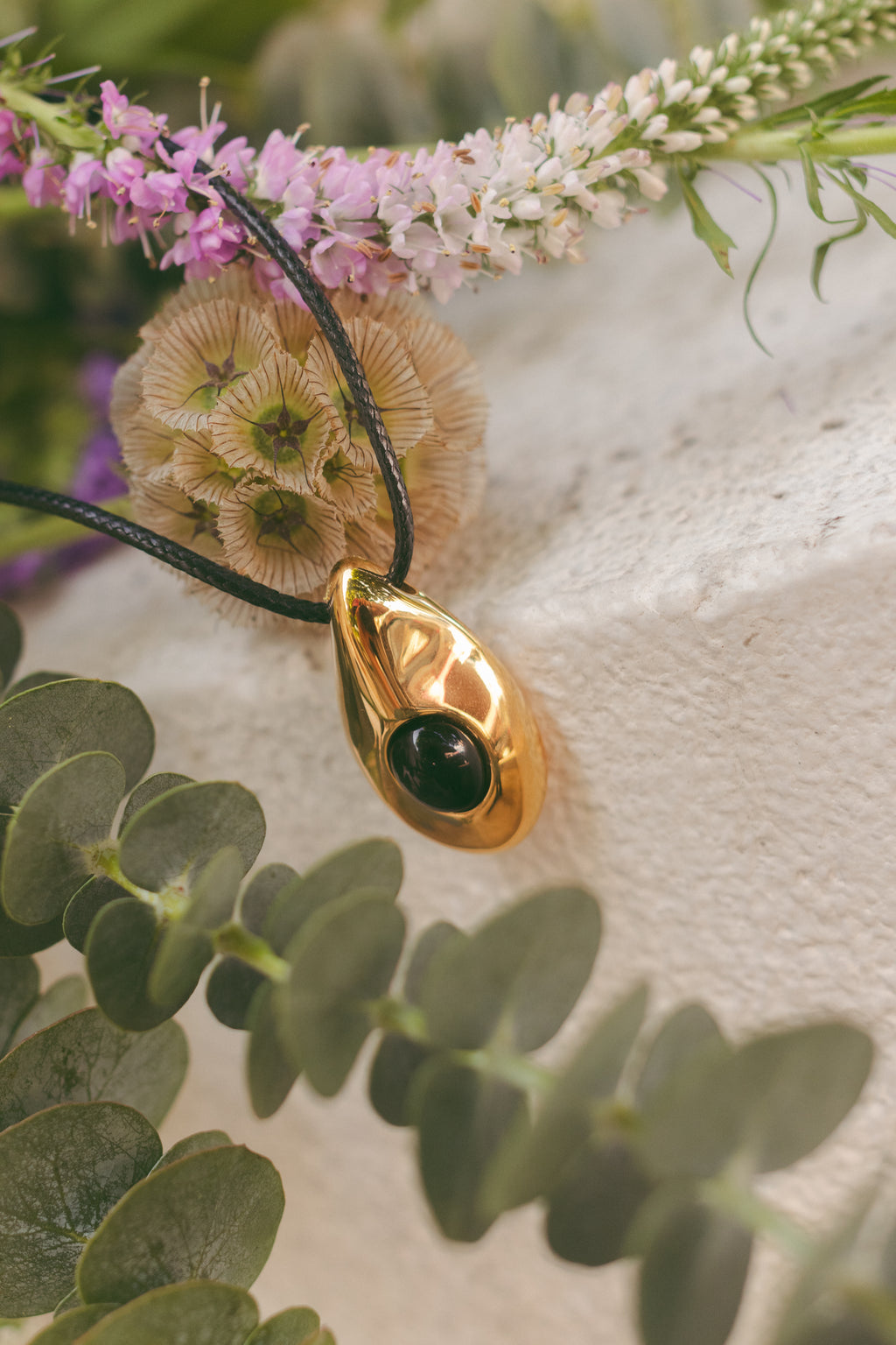 Absoluto Necklace