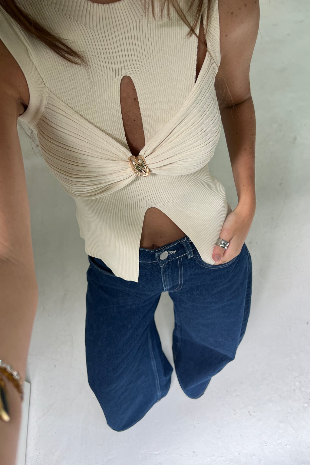 VERA TOP - BEIGE