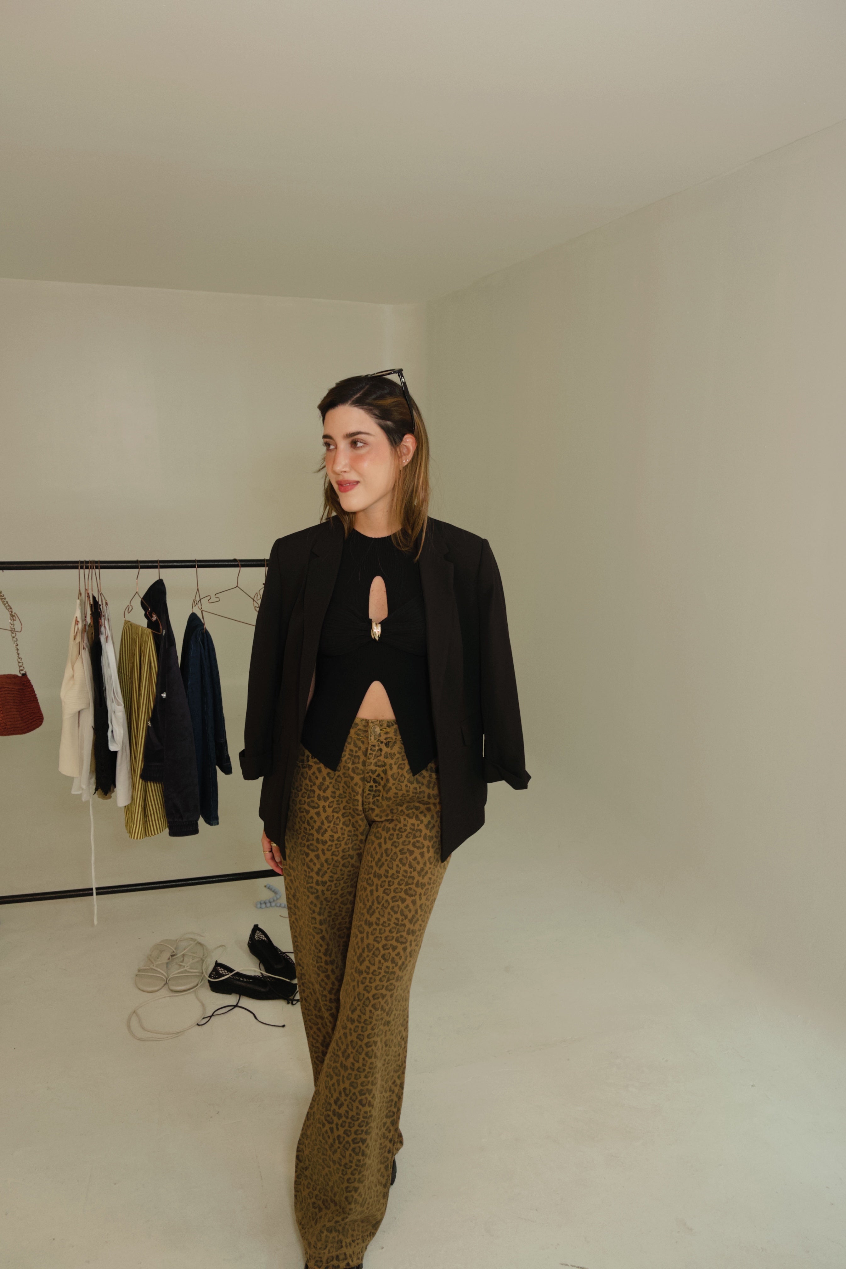 VERA TOP - BLACK